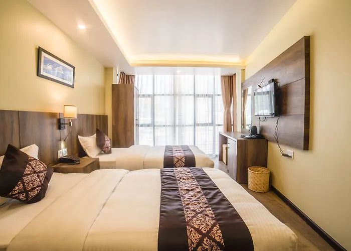 Ganapati Airport Hotel