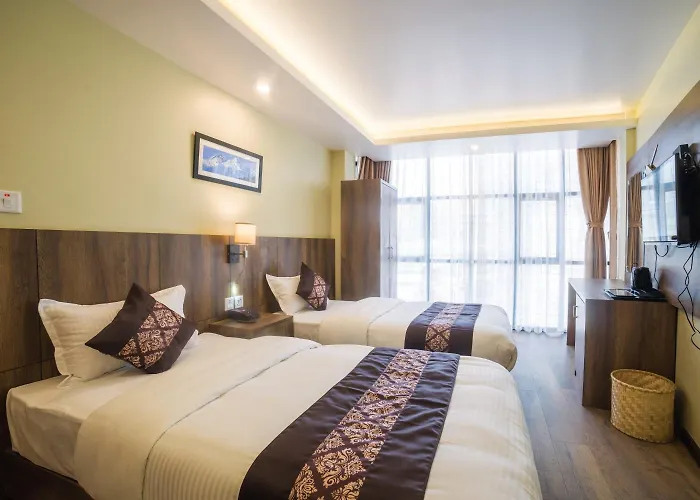 Ganapati Airport Hotel