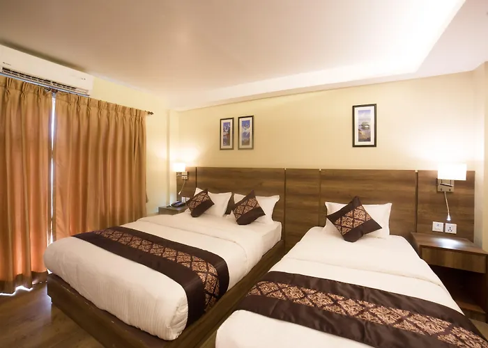 Hotel Ganapati Airport