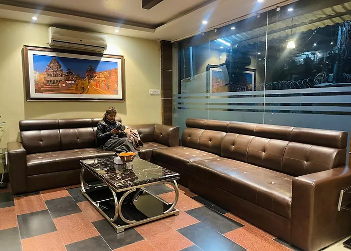Hotel Ganapati Airport 2*