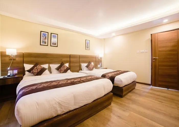 Ganapati Airport Hotel